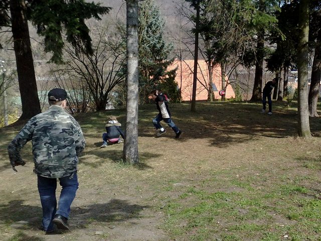 040420122169