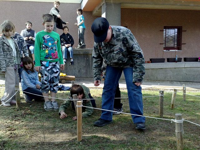 040420122174